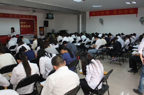 �͵�ʿͿ���e�а�ȫ֪�R(sh��)��ِ