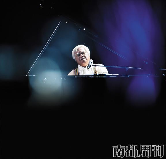 ���·�Ҫ����(qu��n)����������(qu��n)λ