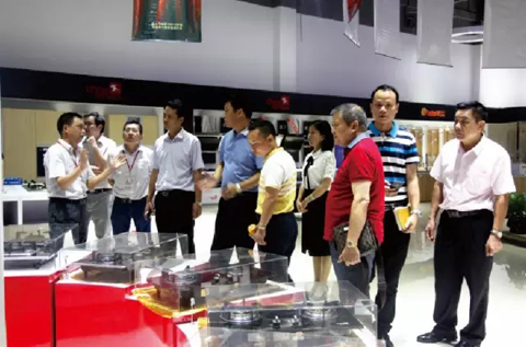 ���˹�(ji��)�܏N�l(w��i)�������ϵ�П��C����