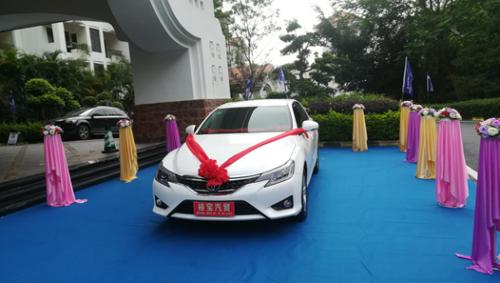 Ӣ���F����Ľ�(j��ng)�N�̕�(hu��)�h �A(y��)ʾؔ(c��i)��ʢ��