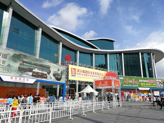 �@�ͯ�Ҿ��ڡ�����չ���u����!