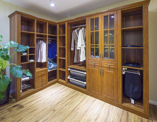 ���ƼҾ��c���ƼҾ���һ����m���Լ�?