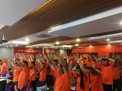 ���A�K�˱��Ƶ���վ�����������ҫ����Ĺ�â