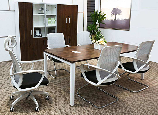 辦公家具品牌遍地開花 企業(yè)打破困局主靠創(chuàng)新