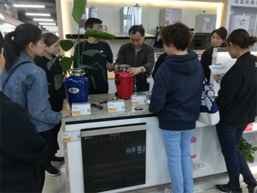 �K���N�l(w��i)618��(zh��n)�r��12С�rͬ�����L76%