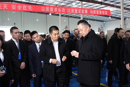 �ϳ���ί�I(l��ng)��(d��o)�����c�Ŀ�^Ħ�F�W�R�ϳ��¹ܘI(y��)ҕ��