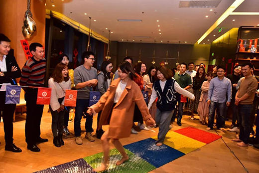 ��ֻ����Ϧ����ؓ(f��)���A��Deng.com���W(w��ng)&�ܾӾW(w��ng)2020�´����