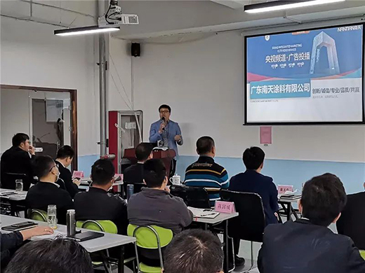 �ٰ����������M�I�� �V�|�����c���솢��Ʒ�ƽ���Ϳ�ό���Ŀ�xʽ