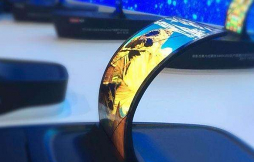 打破技術(shù)壁壘，國產(chǎn)OLED面板有望三年趕超韓國