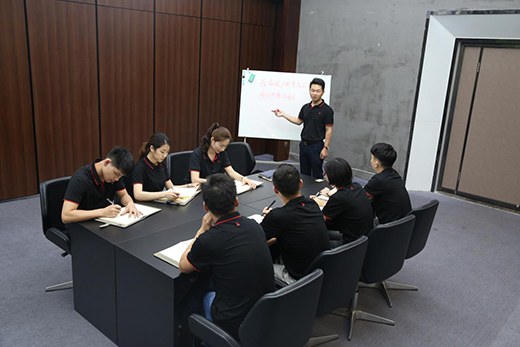 ���ʮɫ�������ơ��������L(zh��ng)���������ߺ����M(f��i)��(f��)�K