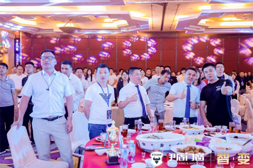 ����ף�R�����T���ھŌý�(j��ng)�N�̑�(zh��n)�Է���A�M��Ļ