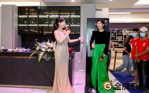 ���ƏN���21�÷���(w��)��ʢ�󆢄�(d��ng)��Ů���w�Țg��(qi��ng)�����!