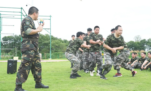 ���ľ��� �ل�(chu��ng)�x�� ٤��ܽ2020��?du��)I�N��Ӣ�F(tu��n)�(du��)��չӖ(x��n)��