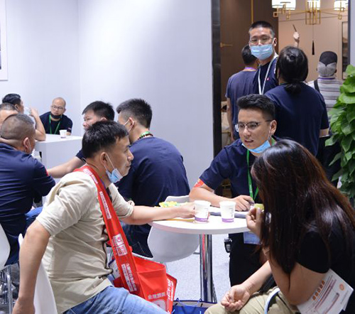 ���H���ɵ��չ������Ļ ������ȫ���δ������