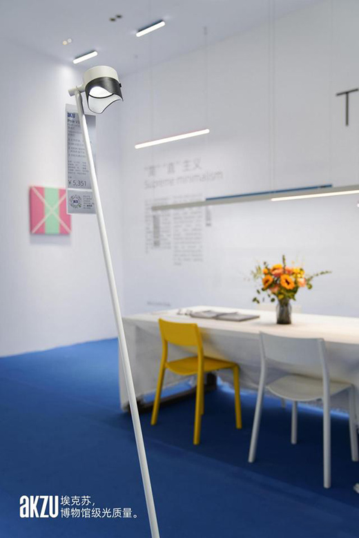 �Ҿ�����֮��(chu��ng)�콹�c(di��n)�Ľ��c(di��n)�������KThe Pole��(bi��o)�Uϵ��