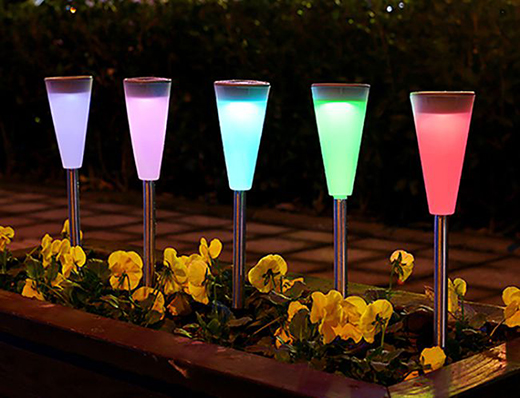 太陽能LED草坪燈解析：揚長避短，優(yōu)勢互補(bǔ)