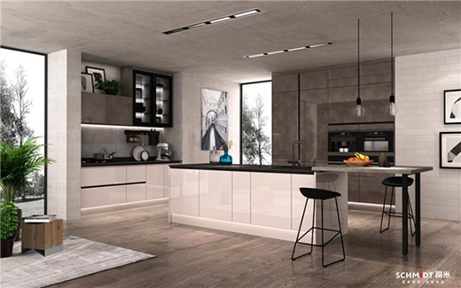 ����˾��3�����չ�F(xi��n)����һ�ӵ���