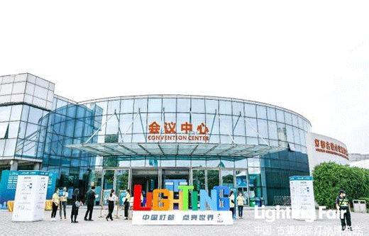 ���չ��(hu��)�L(f��ng)��:���(zh��n)����չ+���(zh��n)����չ���pչ�R�(q��)��