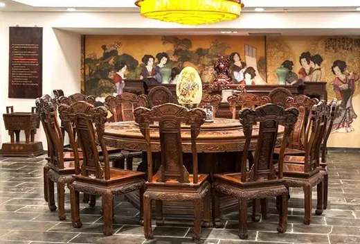 大紅酸枝家具，將進(jìn)入“定制化”時代