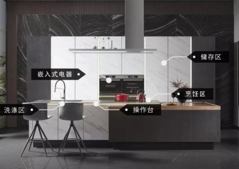 2021�W�ə��񡰵�ƽ����,���N��������M�е���