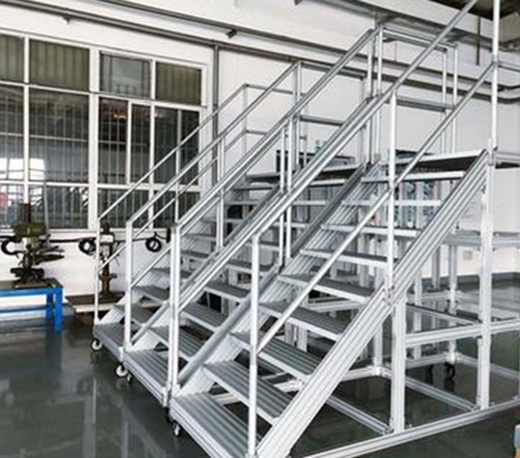 �X�Ͳ��^��������νM�b��?