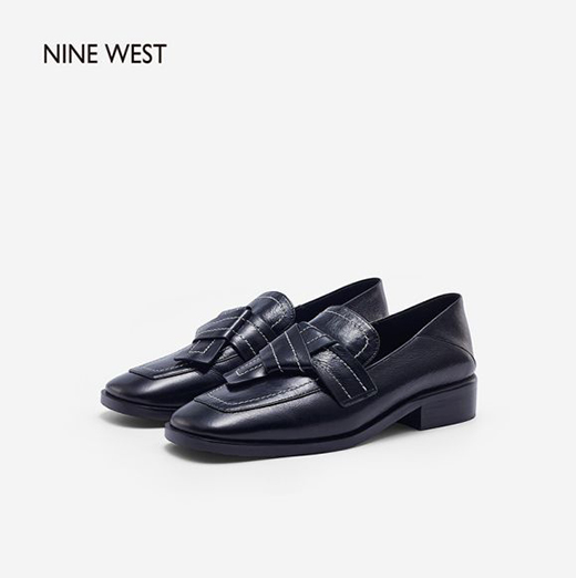 NINE WEST����ح����Ь�ĕr������ ���������^�r