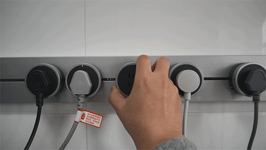 �������Ʒ����(chu��ng)���O(sh��)Ӌ(j��)�Ĺ�ţ�Ƅ�(d��ng)���ڲ���ϵ�y(t��ng)