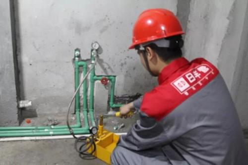 ���S�ܼ��bˮ���|(zh��)���ÉĴ����!ԭ���@�Nˮ�ܲŲ���©ˮ