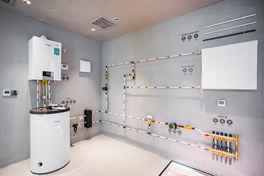 �ļ��bů����(d��ng)�r�������ܱڒ�t���ă�����