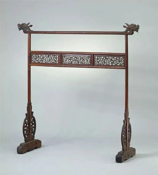 ���¼ܡ��Ŵ��Y���µľ����L(f��ng)��