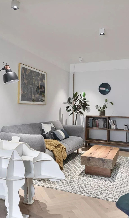 ���m�Բ��ǼҾ������ĺ���