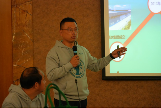 һ���������(li��n)�ˆ��ӕ���չʾ����ˇ�g(sh��)��������I(l��ng)�Ҿ��Ј��³���