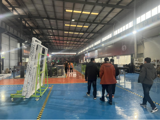 �醢2024ح�����T(m��n)��2024��(zh��n)�԰l(f��)���߮a(ch��n)Ʒ�l(f��)����(hu��)��Ļ