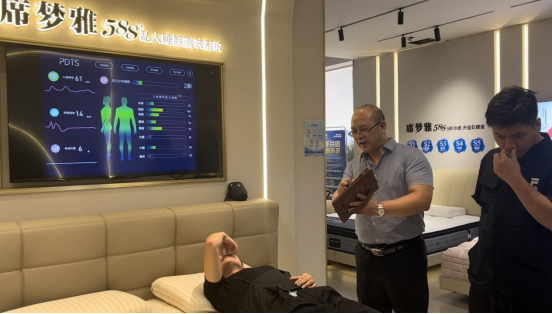 國際龍家具展火熱進行，席夢雅588+拆裝床墊私人定制廣受好評