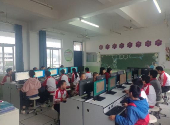 福建奔馳“啟明星計(jì)劃”走進(jìn)三明市寧化縣